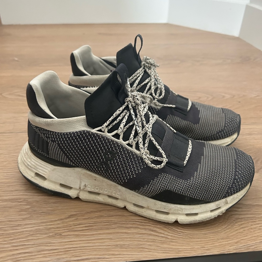 On Running Athletic Shoes White and Black Breathable Design